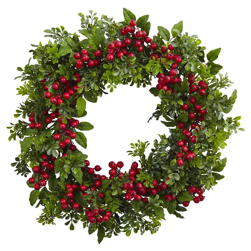 24” Berry Boxwood Wreath