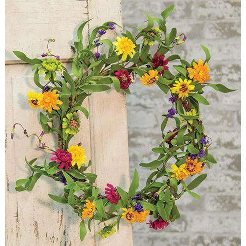 Mixed Prairie Daisy Wreath, 18"