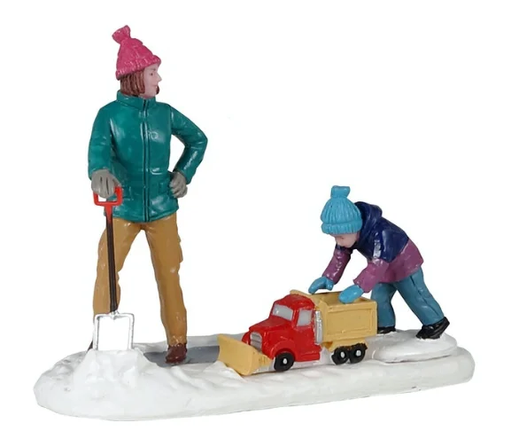 Lemax Figurine <br> Clearing The Sidewalk